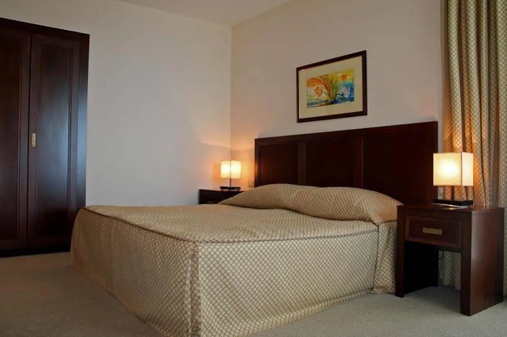 Lotos Hotel, Riviera Holiday Club Golden Sands 4*,